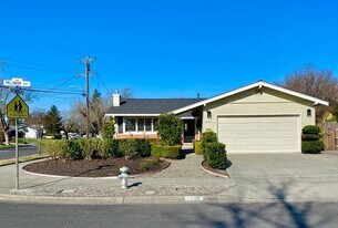 3580 Palomar Way in Napa, CA - Building Photo