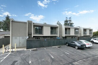 The Pines in El Cajon, CA - Building Photo - Building Photo