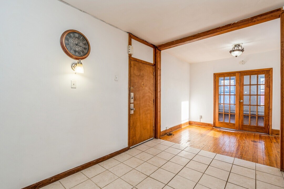 35 Harmon St in Jersey City, NJ - Building Photo