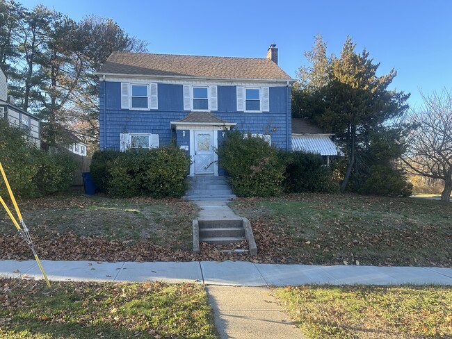 property at 530 Bellevue Rd