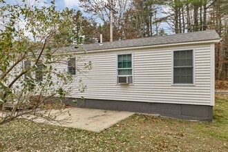 67 Varney Rd in Wolfeboro, NH - Building Photo - Building Photo
