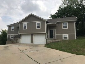 109 Cambridge St in Kansas City, KS - Building Photo