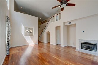 530 Poets Square in Fallbrook, CA - Building Photo - Building Photo