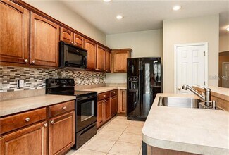 512 Penny Royal Pl in Oviedo, FL - Building Photo - Building Photo