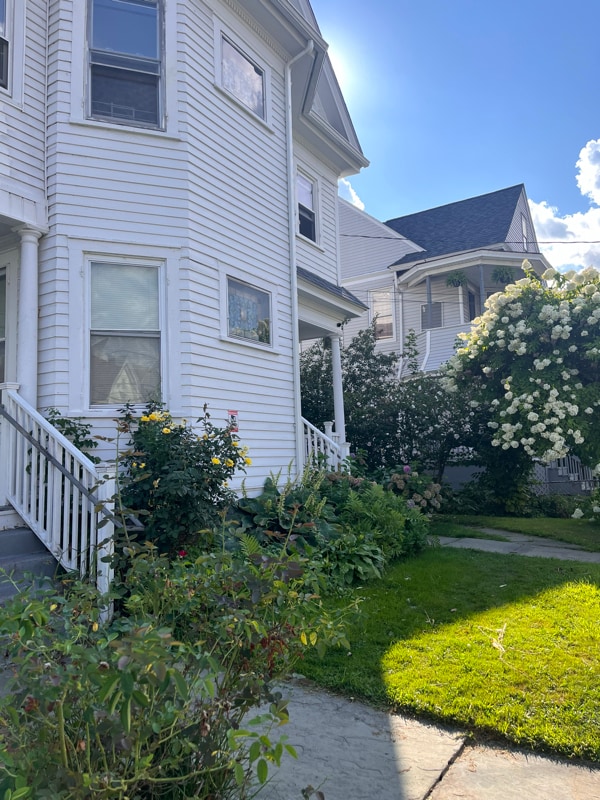 127 Sargeant St