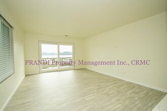 126 Lower Anchorage Rd in Sausalito, CA - Building Photo - Building Photo