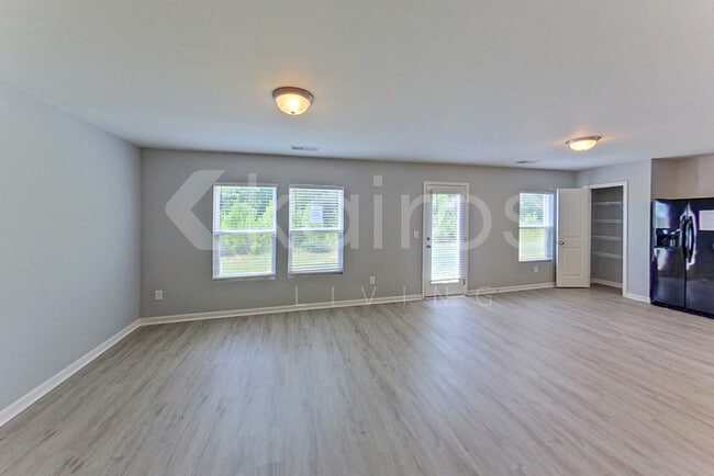 605 Ivy Brook Way in Macon, GA - Building Photo - Building Photo