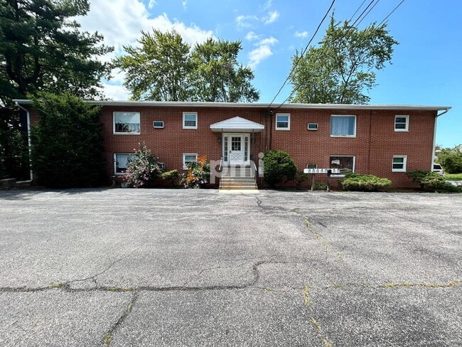 property at 660 N Hobart Rd