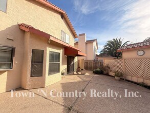 139 Greenbriar Way in Salinas, CA - Building Photo - Building Photo