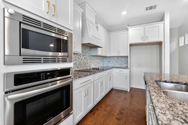 112 Santo Spirit Road in Hutto, TX - Building Photo - Building Photo