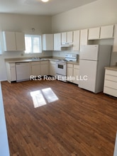 8705 S Altair Drive, Unit 8705 in Sandy, UT - Building Photo - Building Photo