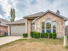 1605 Bob Dr in Royse City, TX - Building Photo