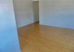 1331 Pinetree Dr, Unit Pinetree in Stockton, CA - Foto de edificio - Building Photo