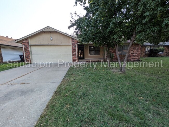property at 1909 N Eucalyptus Ave
