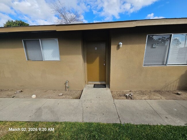 347 S H St in Tulare, CA - Building Photo - Building Photo