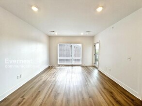 2704 Clifton Ave in Nashville, TN - Building Photo - Building Photo