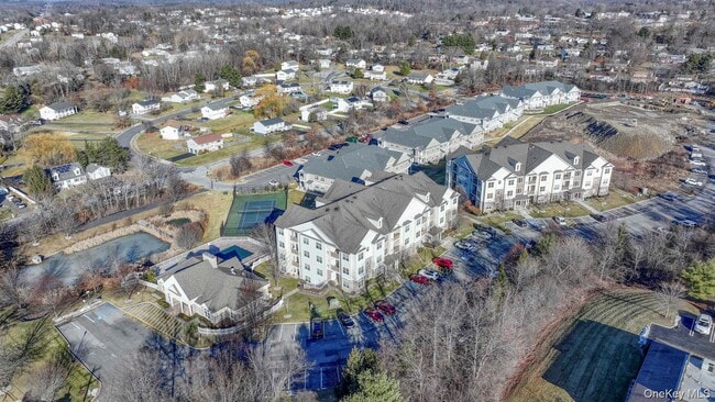 937 Tower Ridge Cir in Middletown, NY - Building Photo - Building Photo