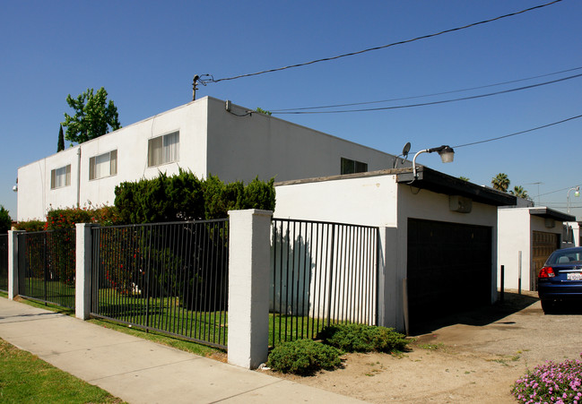 1885 E Jay St in Ontario, CA - Building Photo - Building Photo