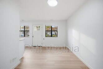 2644 McKann Ave in Norfolk, VA - Building Photo - Building Photo