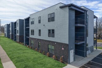 505 W Grand St in Springfield, MO - Building Photo - Building Photo