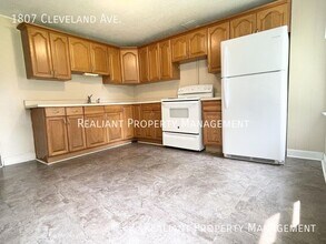 1807-1809 Cleveland Ave in Cincinnati, OH - Building Photo - Building Photo