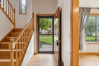 1410 Fairfax Ln in Buffalo Grove, IL - Building Photo - Building Photo