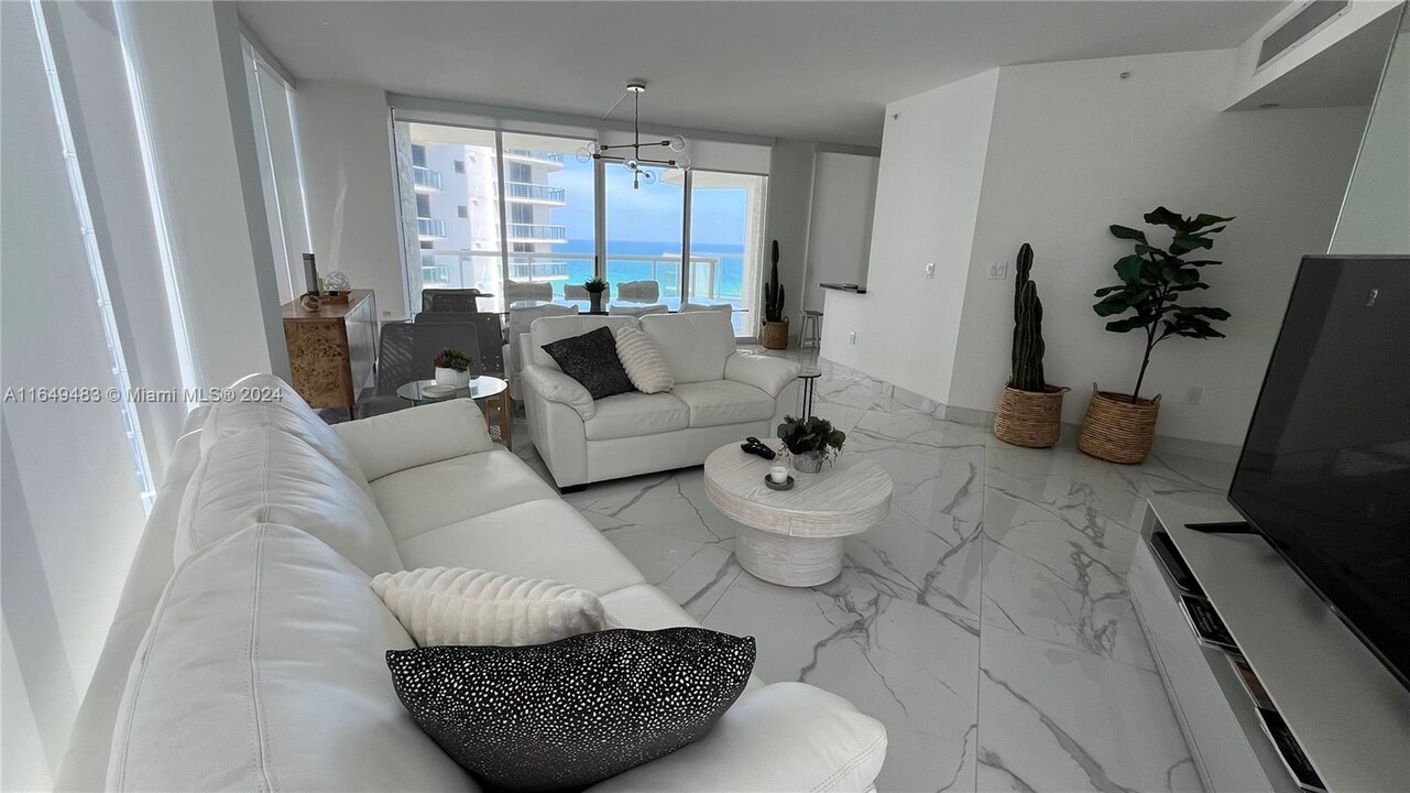 18671 Collins Ave, Unit 804 in Sunny Isles Beach, FL - Building Photo