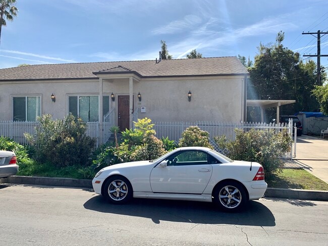 property at 549 N Martel Ave