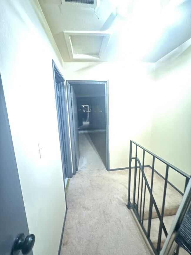 3908 S Sunset Dr in Milwaukee, WI - Building Photo - Building Photo