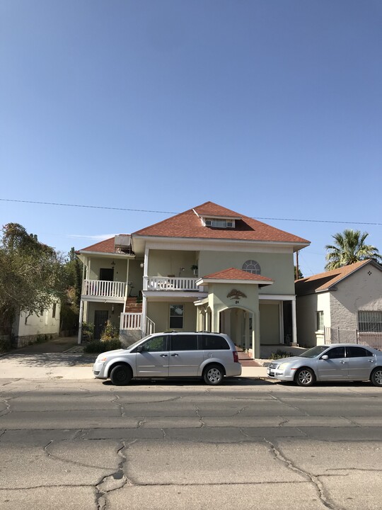 811 Arizona Ave in El Paso, TX - Building Photo