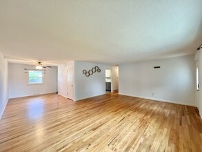 2203 Frontier Rd in Janesville, WI - Building Photo - Building Photo