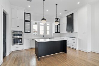 1005 E 28th St in Houston, TX - Building Photo - Building Photo