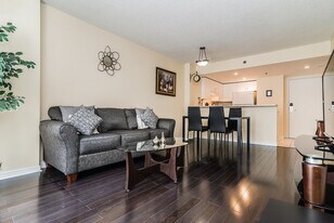 178 Rue Sainte-Catherine E, Unit SI ID1261755P in Montréal, QC - Building Photo