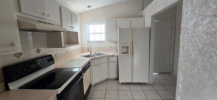 2315 NE 40th Ave in Ocala, FL - Building Photo - Building Photo