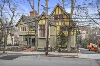 165 Winthrop Rd-Unit -E in Brookline, MA - Building Photo - Building Photo