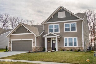 212 Education Wy in Shelbyville, KY - Building Photo