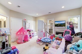 43149 Crosswind Terrace in Broadlands, VA - Building Photo - Building Photo