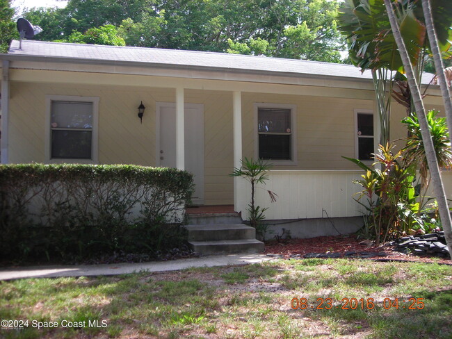 157 Platt Ave in Merritt Island, FL - Foto de edificio - Building Photo