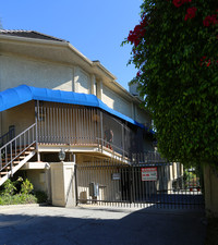 1942 Grace Ave in Los Angeles, CA - Foto de edificio - Building Photo