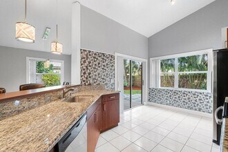 4030 Laurelwood Ln in Delray Beach, FL - Building Photo - Building Photo