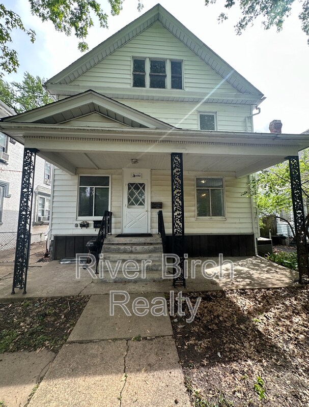 430 W Edwards St in Springfield, IL - Building Photo - Building Photo