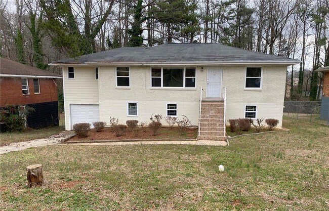 property at 2690 Larkspur Dr SE