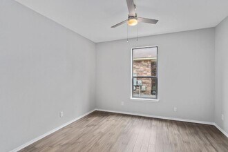1132 Hyde Park Dr in Round Rock, TX - Building Photo - Building Photo