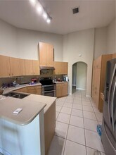 15945 NW 81st Ct in Hialeah, FL - Building Photo - Building Photo