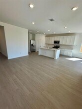 10650 Ellerston Rd in Cleveland, TX - Building Photo - Building Photo