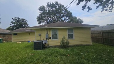 10101 Rebel Rd in Houston, TX - Building Photo - Building Photo