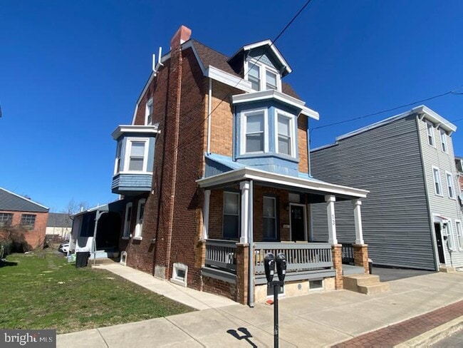 property at 13 W 4th St
