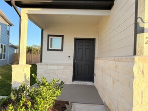 24645 Cascade Haven Rd in Porter, TX - Building Photo - Building Photo