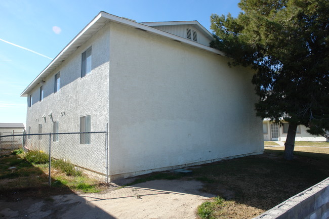 4871 E Craig Rd in Las Vegas, NV - Building Photo - Building Photo