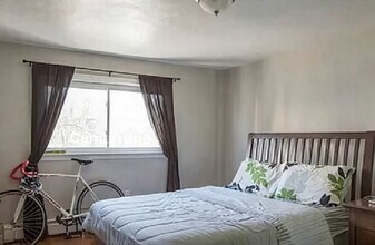 12 Hunting St, Unit 3 in Cambridge, MA - Foto de edificio - Building Photo